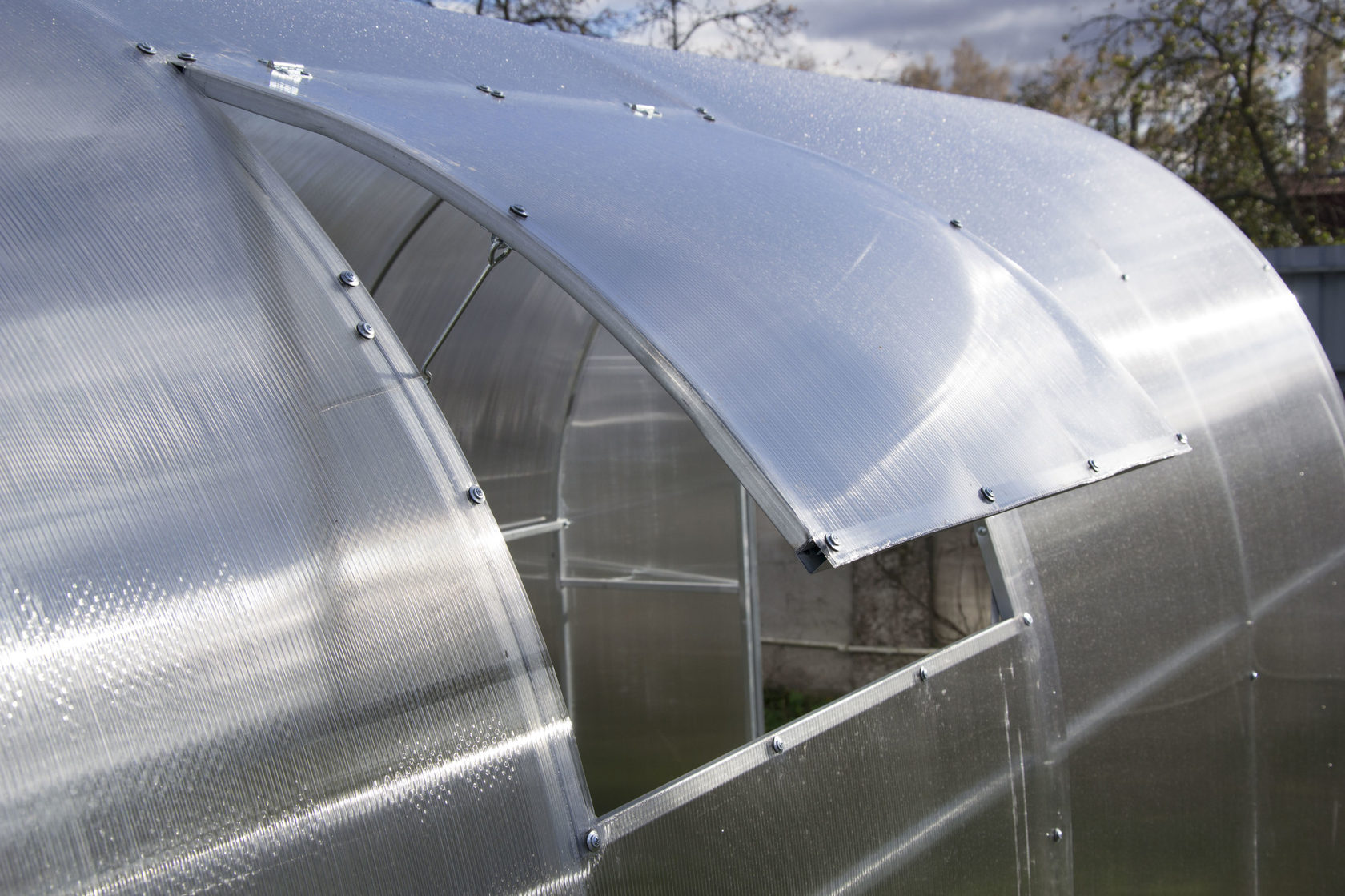 Дополнительная форточка для теплицы Садовод Элит