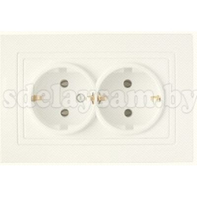 Розетка штепсельная РС16-348 (слон.кость) с заземляющим контактом 