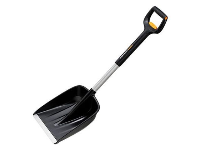 Fiskars лопата для уборки снега автомобильная телескопическая X-series